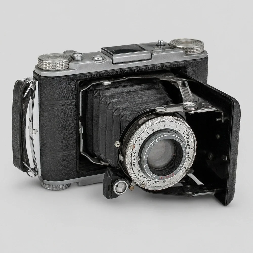 Vintage Kodak Monitor Six-20 Folding Camera 620 Film w/ Leather Case USA